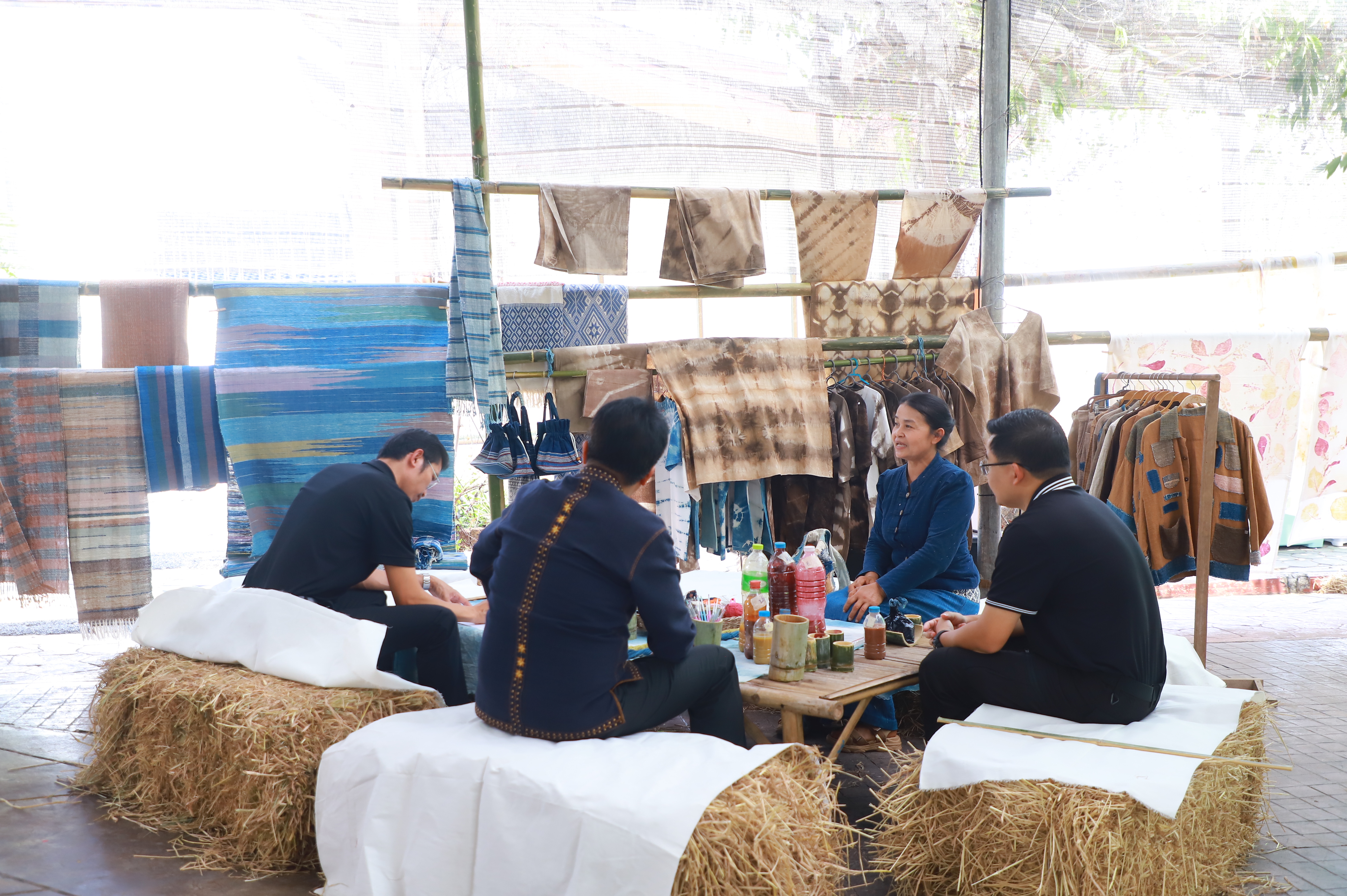 title - รองเลขาฯ ส.ป.ก. ร่วมงานมหกรรม “จากพันธุกรรม สู่ความยั่งยืน” รวมพลังอนุรักษ์ทรัพยากรไทย สร้างความมั่นคงทางอาหารอย่างยั่งยืน และการพึ่งพาตนเองในยามวิกฤต